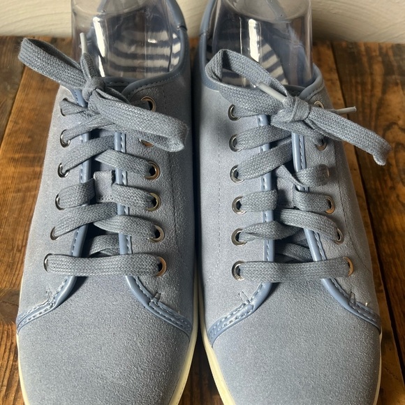 Vionic Brinley Women's Water Resistant Suede Sneaker Size US 11/ EUR 43 - Picture 3 of 11